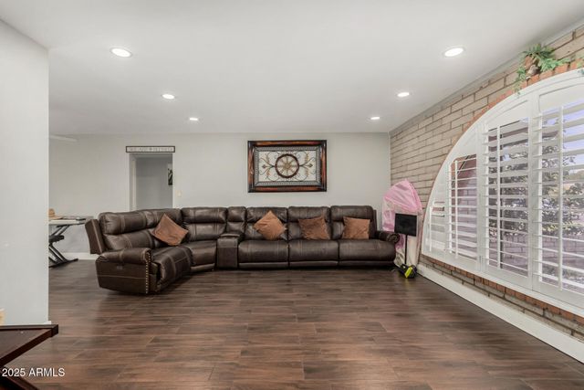 3033 W NORTHVIEW Avenue, Phoenix, AZ 85051