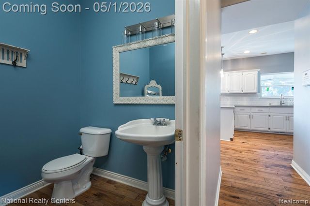 542 Bay Pointe Drive, Oxford, MI 48371