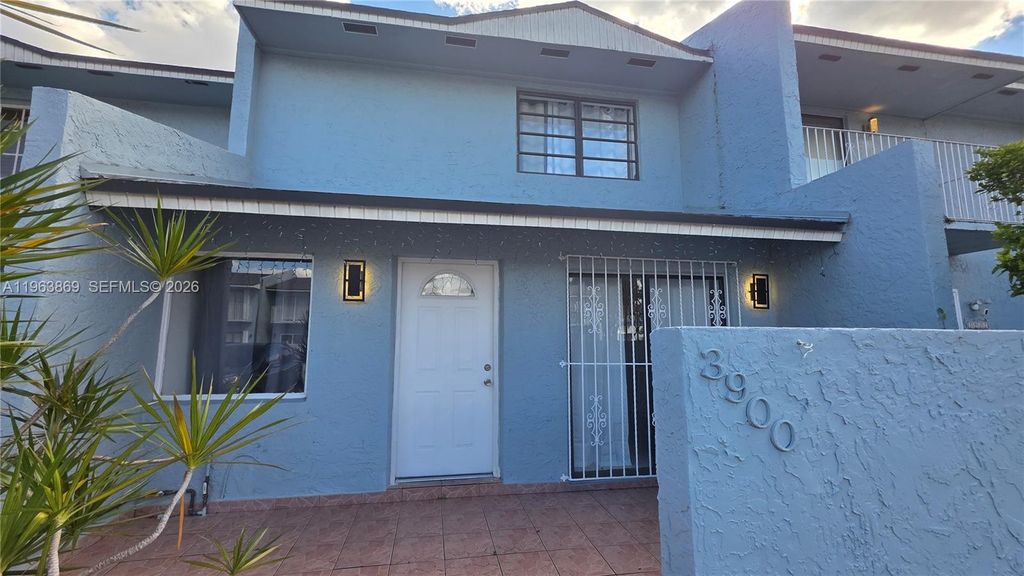 3900 SW 107th Ave 2-9, Miami, FL 33165