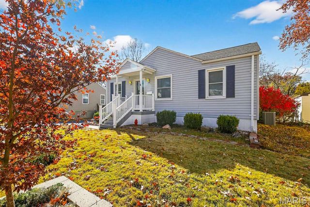 1095 Saint Matthew Drive, Florissant, MO 63031