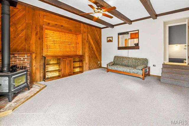 1095 Saint Matthew Drive, Florissant, MO 63031