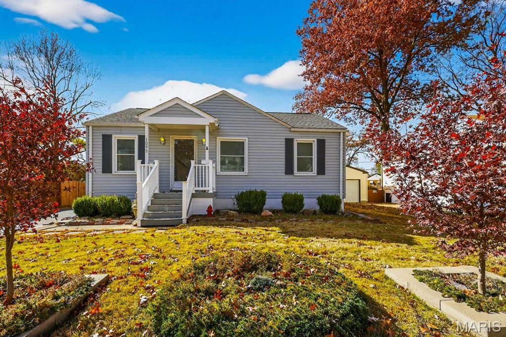 1095 Saint Matthew Drive, Florissant, MO 63031