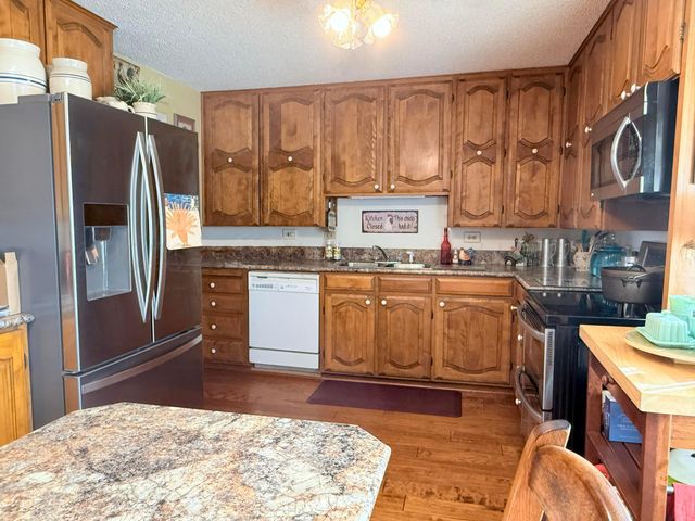 2034 Co Rd 621, Dimmitt, TX 79027