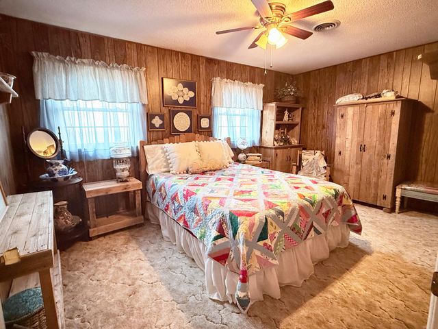 2034 Co Rd 621, Dimmitt, TX 79027