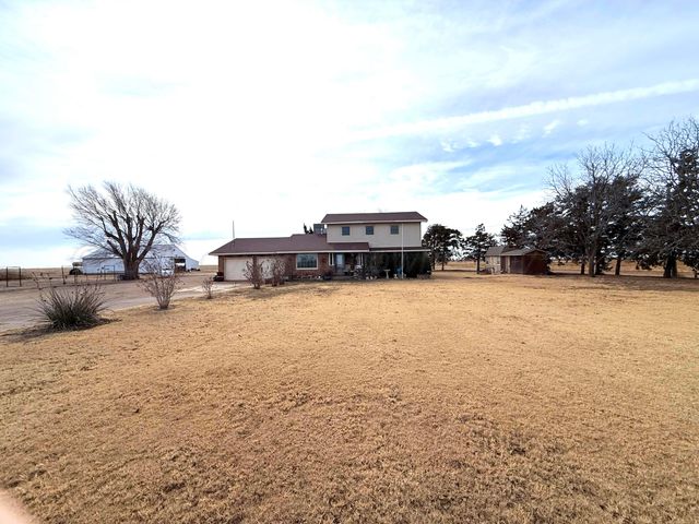 2034 Co Rd 621, Dimmitt, TX 79027