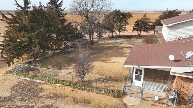 2034 Co Rd 621, Dimmitt, TX 79027