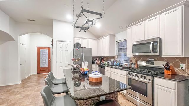 9923 Opal Rock Drive Drive, Rosharon, TX 77583