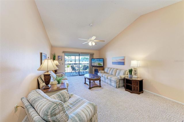 525 BARCELONA AVENUE 207, Venice, FL 34285