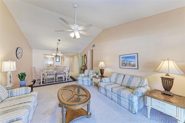 525 BARCELONA AVENUE 207, Venice, FL 34285