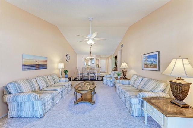 525 BARCELONA AVENUE 207, Venice, FL 34285