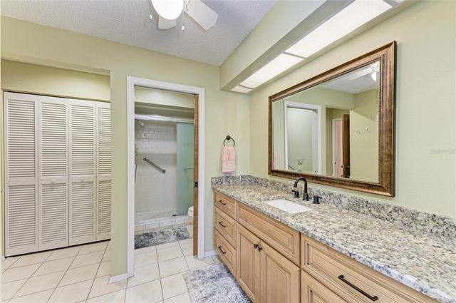 525 BARCELONA AVENUE 207, Venice, FL 34285