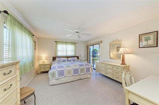 525 BARCELONA AVENUE 207, Venice, FL 34285