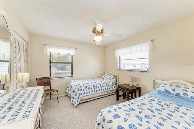 525 BARCELONA AVENUE 207, Venice, FL 34285