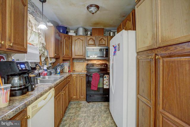 991 LAURICH DR, Chambersburg, PA 17202