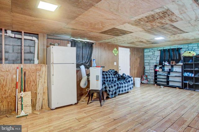 991 LAURICH DR, Chambersburg, PA 17202