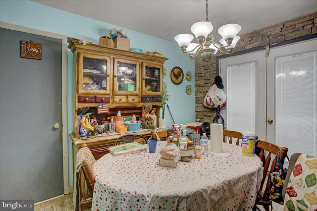 991 LAURICH DR, Chambersburg, PA 17202