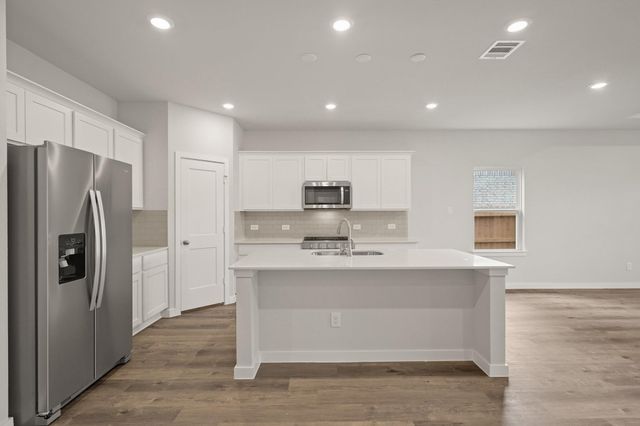 1052 Sunlit Circle, Brookshire, TX 77423