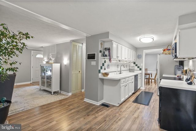 9305 ANGELINA CIR, Columbia, MD 21045