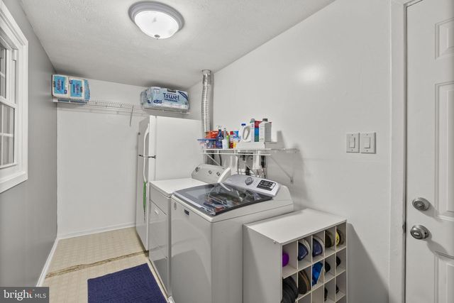 9305 ANGELINA CIR, Columbia, MD 21045