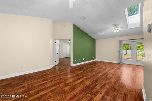 2038 ST MARTINS Drive W, Jacksonville, FL 32246