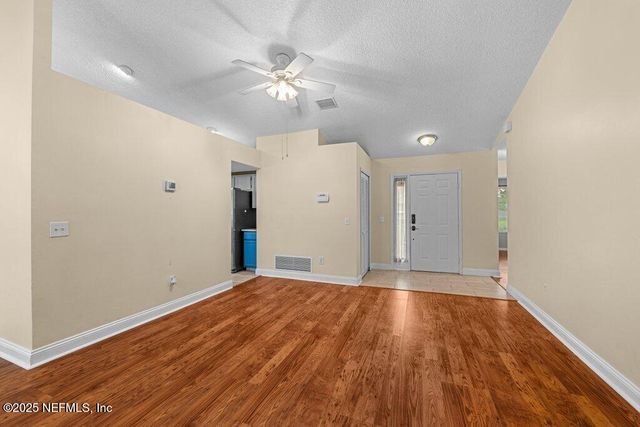 2038 ST MARTINS Drive W, Jacksonville, FL 32246