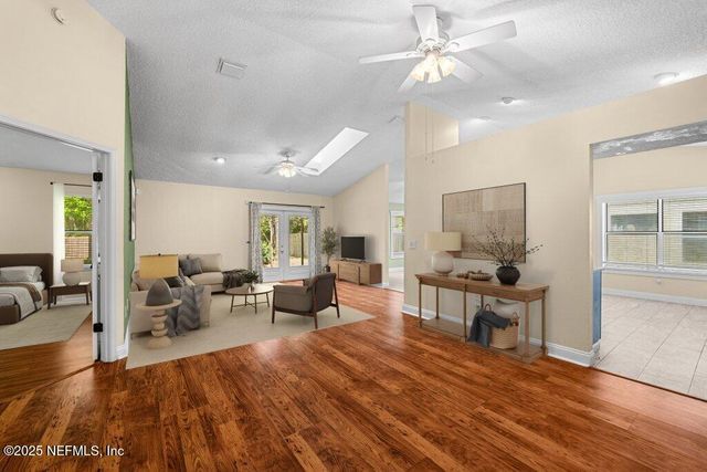 2038 ST MARTINS Drive W, Jacksonville, FL 32246