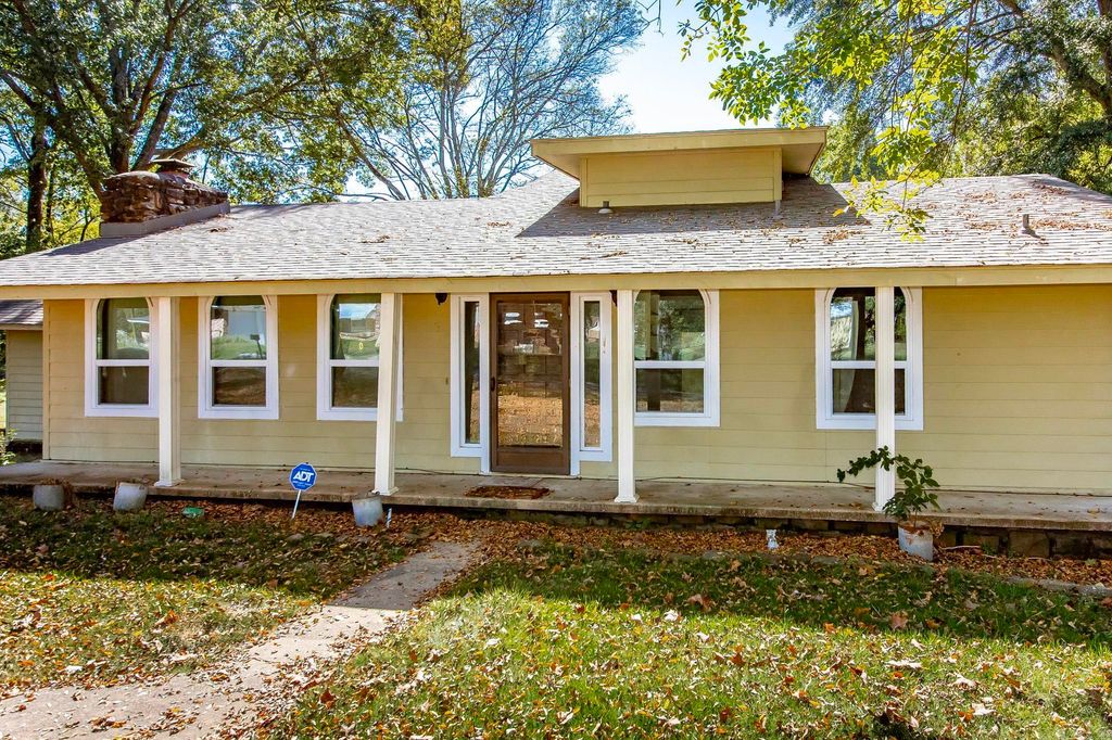 403 Shady Lane, Morrilton, AR 72110