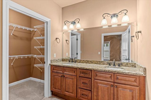 310-4 Hidden Creek Circle, Dothan, AL 36301