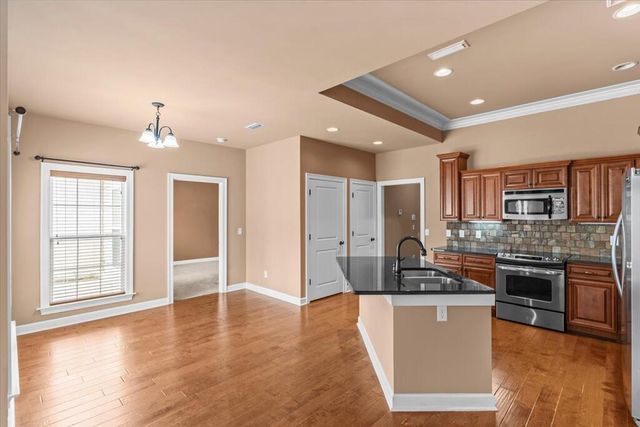 310-4 Hidden Creek Circle, Dothan, AL 36301