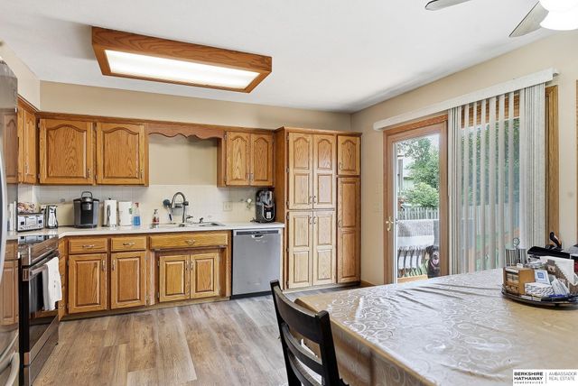 12673 Kansas Avenue, Omaha, NE 68164