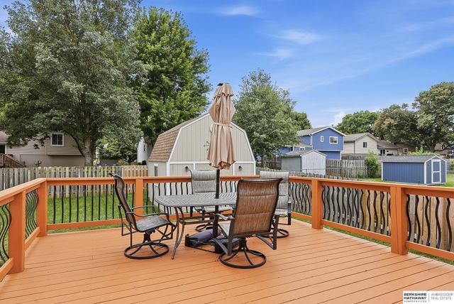 12673 Kansas Avenue, Omaha, NE 68164