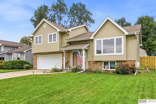 12673 Kansas Avenue, Omaha, NE 68164