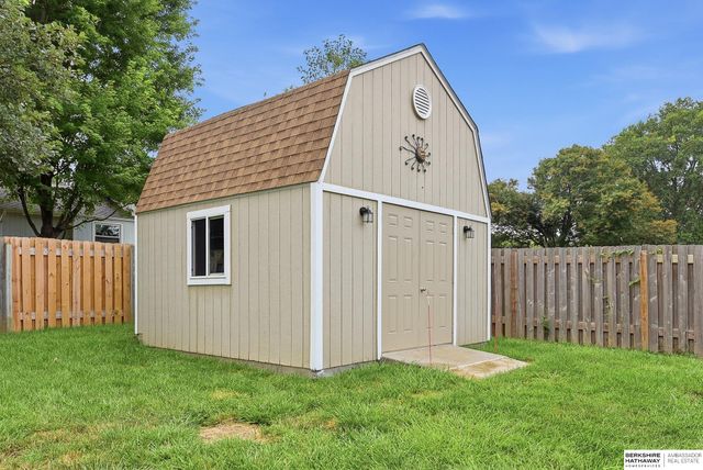 12673 Kansas Avenue, Omaha, NE 68164
