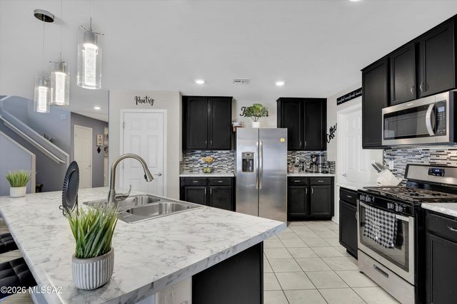 8535 W Pelican Place, Tucson, AZ 85757