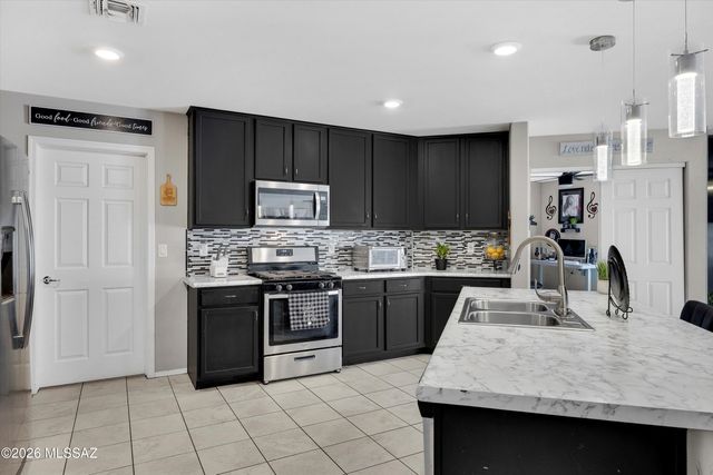 8535 W Pelican Place, Tucson, AZ 85757