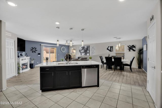 8535 W Pelican Place, Tucson, AZ 85757