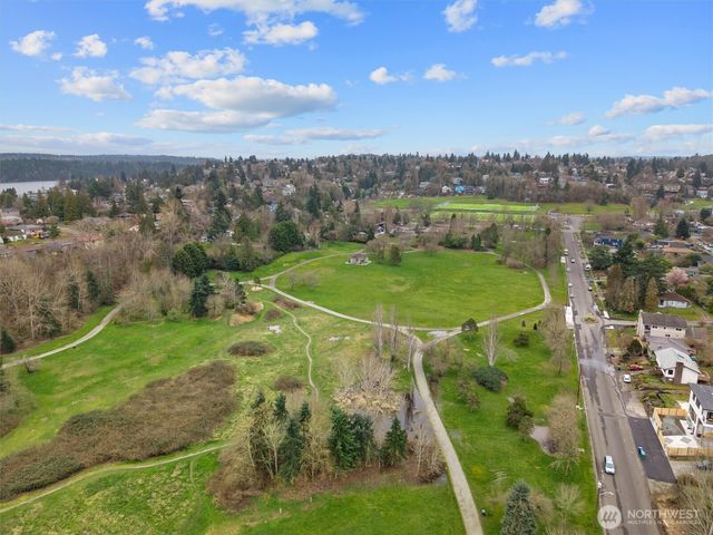 4233 S Bradford Street, Seattle, WA 98118
