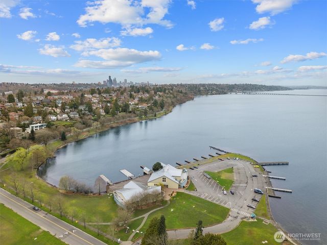 4233 S Bradford Street, Seattle, WA 98118