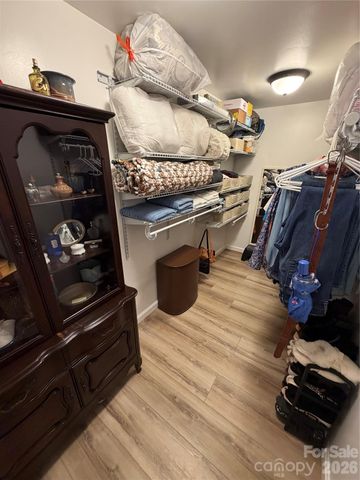 658 Upper Hanging Rock Road, Spruce Pine, NC 28777