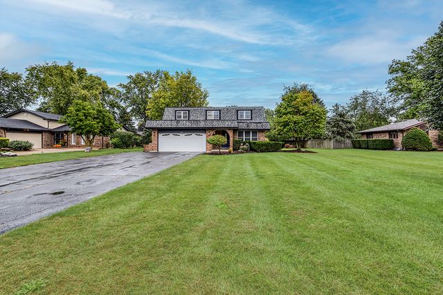 230 Essex Lane, New Lenox, IL 60451