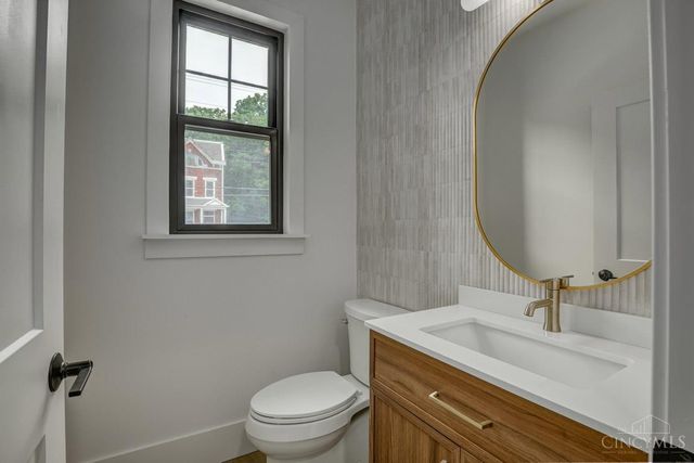 967 Windsor Street, Cincinnati, OH 45206