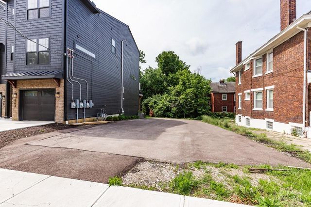 967 Windsor Street, Cincinnati, OH 45206