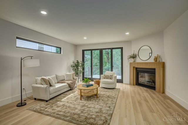 967 Windsor Street, Cincinnati, OH 45206