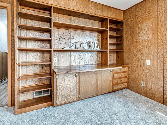 1016 N Shore Drive, Guthrie, OK 73044