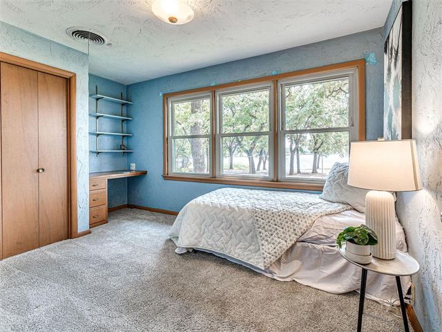 1016 N Shore Drive, Guthrie, OK 73044