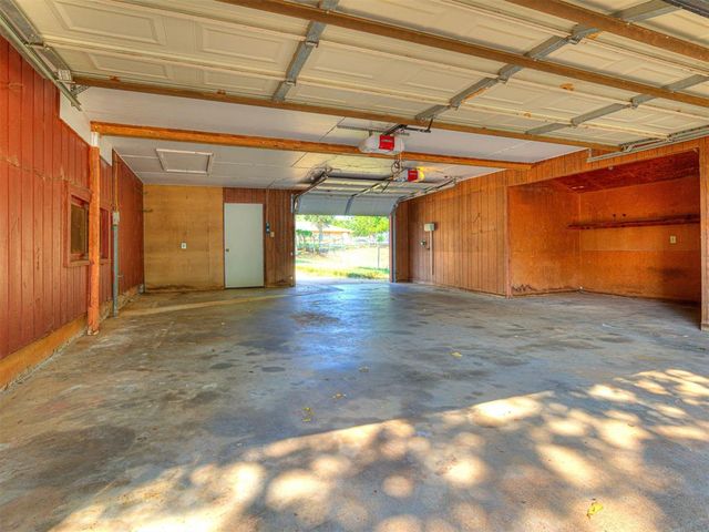 1016 N Shore Drive, Guthrie, OK 73044