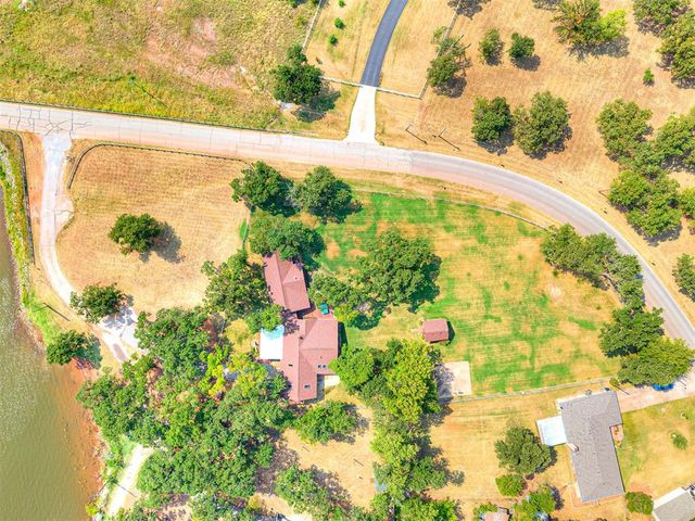 1016 N Shore Drive, Guthrie, OK 73044