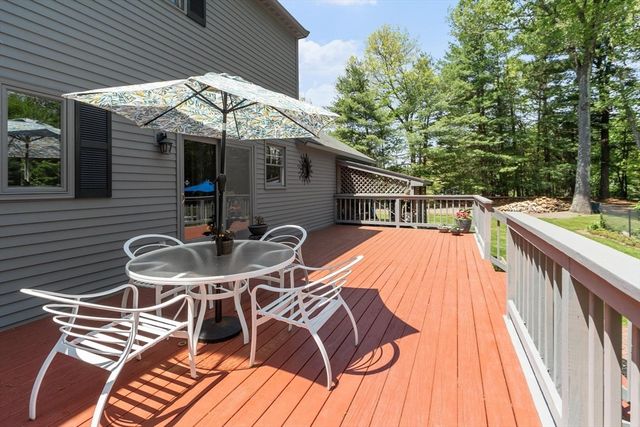 97 Sterling Street, Lancaster, MA 01523