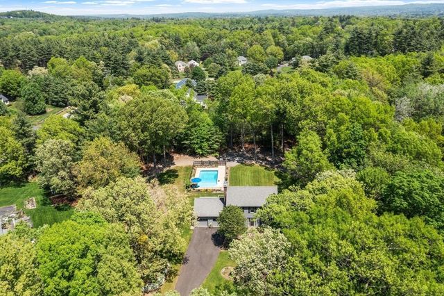 97 Sterling Street, Lancaster, MA 01523