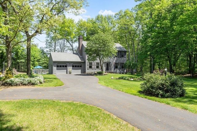 97 Sterling Street, Lancaster, MA 01523